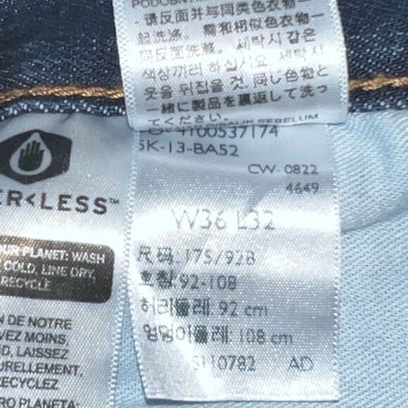 NWOT Levi’s Original 501 Dark Wash Button Fly straight leg Jeans Mens Sz 36/32 - Picture 5 of 6